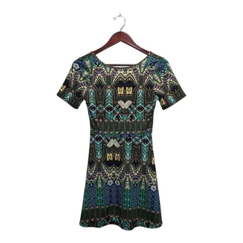 Beautiful dress with tribal design.‎ Backless. By One Clothing Size Medium